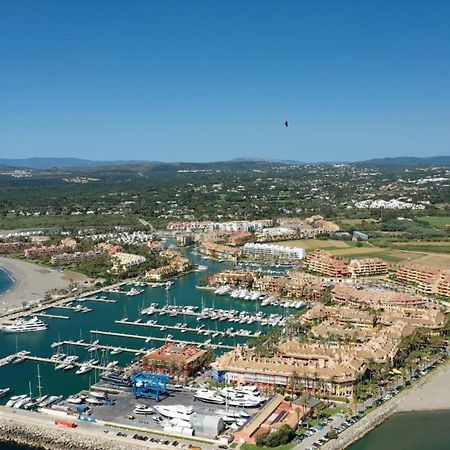 Luxury Penhouse, Sotogrande Marina - Located In An Exclusive Island Of The Marina Apartment Exterior photo