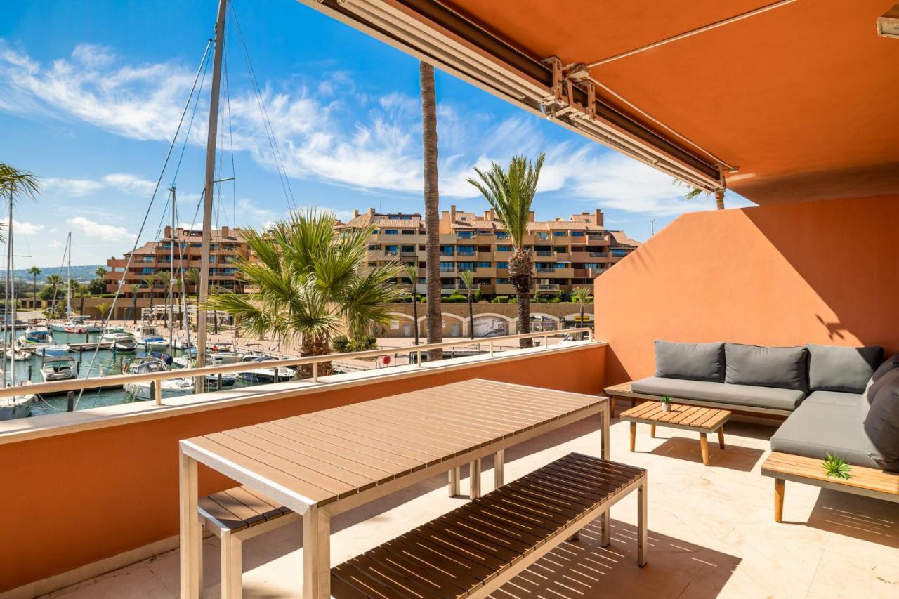 Luxury Penhouse, Sotogrande Marina - Located In An Exclusive Island Of The Marina Apartment Exterior photo